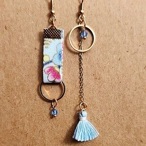 Floral and Tassel Asymmetric Dangle Earrings